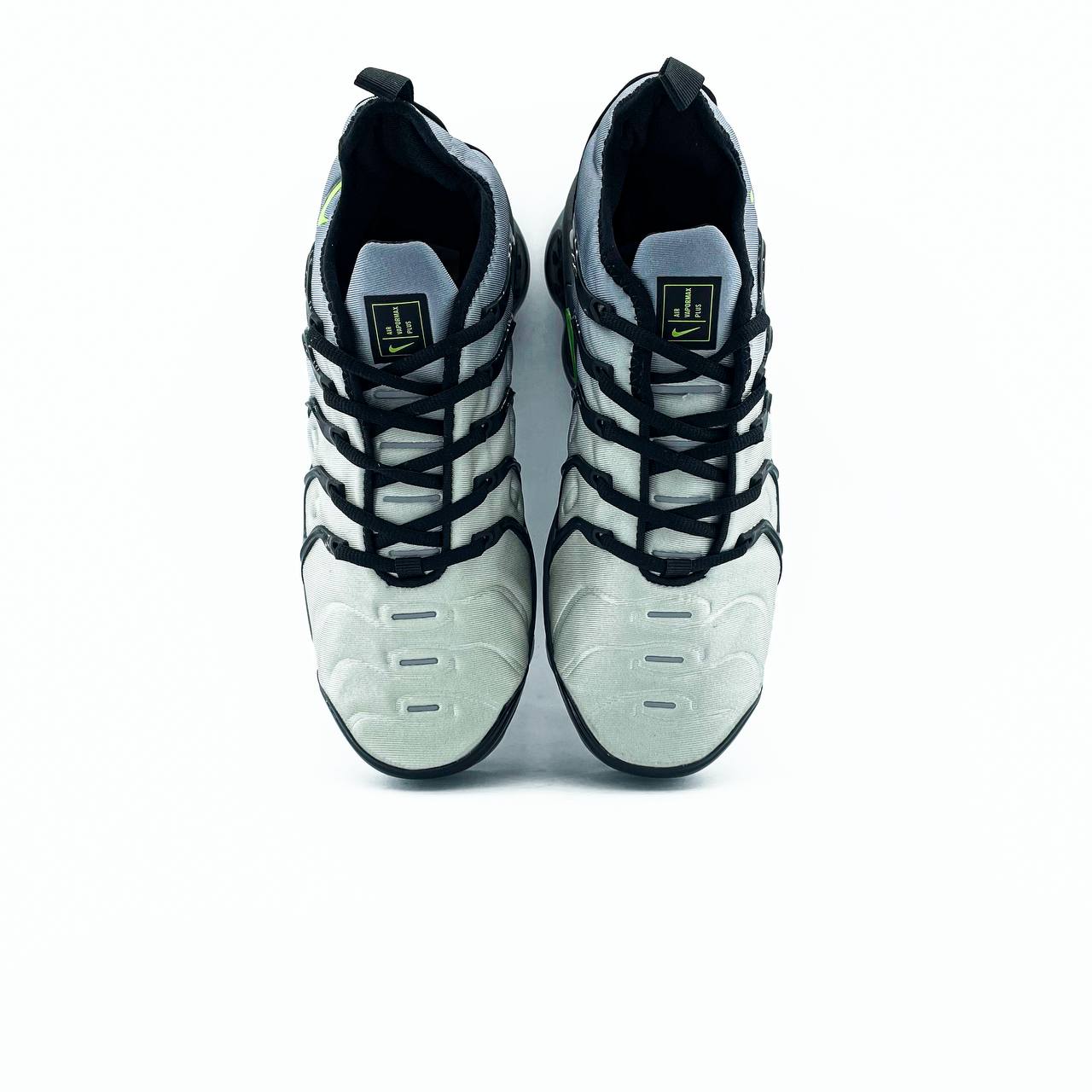 Nike Vapormax Plus Grey