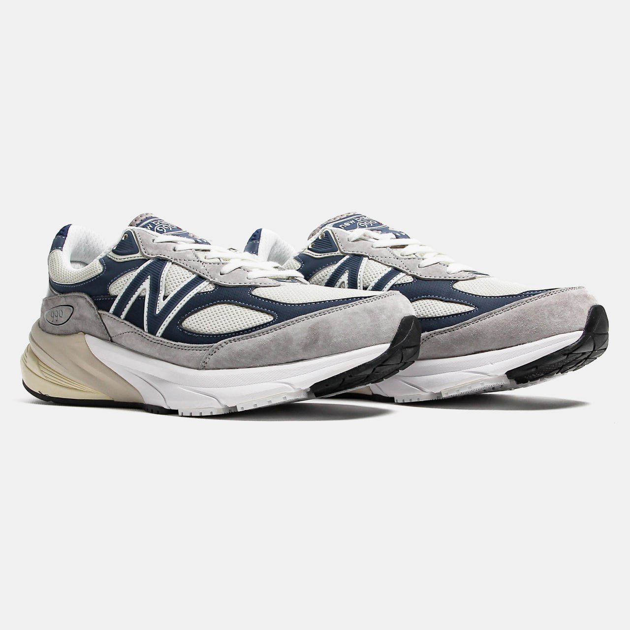 New Balance 990v6 Grey Day Grey Navy
