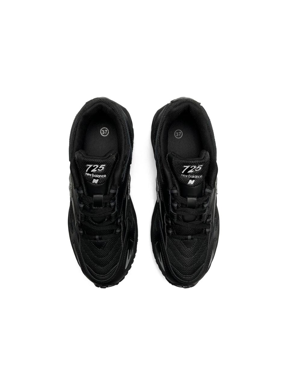 New Balance 725 All Black Silver