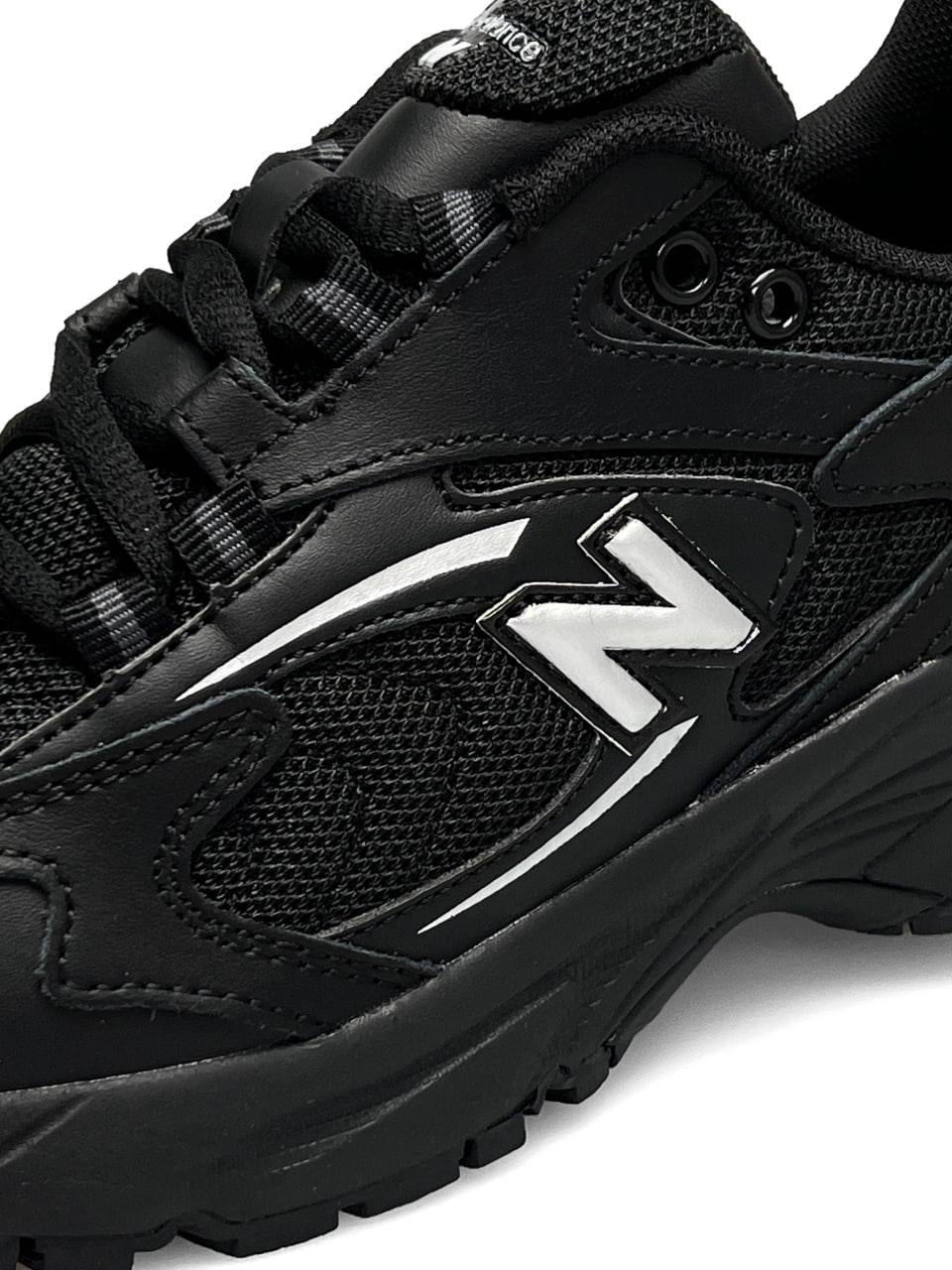 New Balance 725 All Black Silver