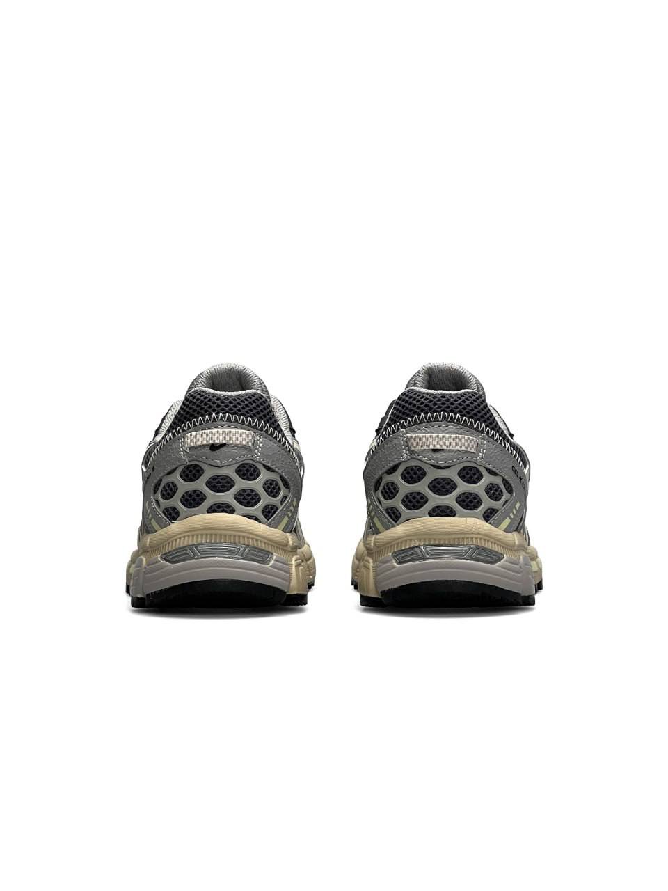 Asics Gel-Kahana 8 Grey Beige