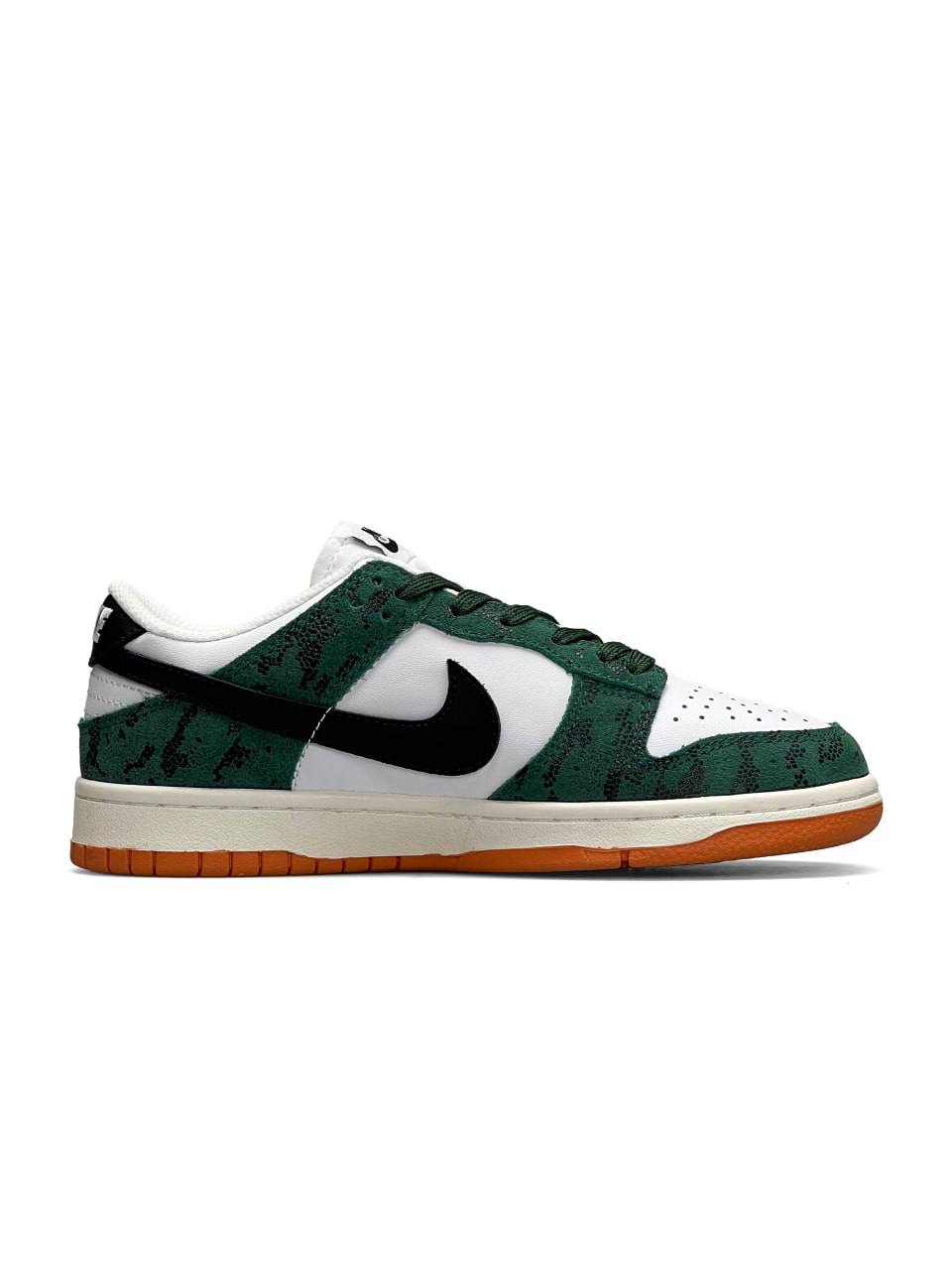Nike SB Dunk Low Green Snake