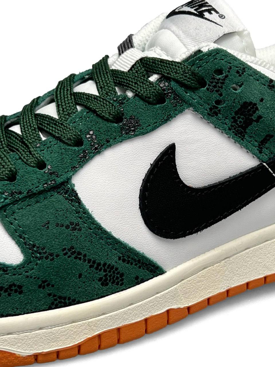 Nike SB Dunk Low Green Snake