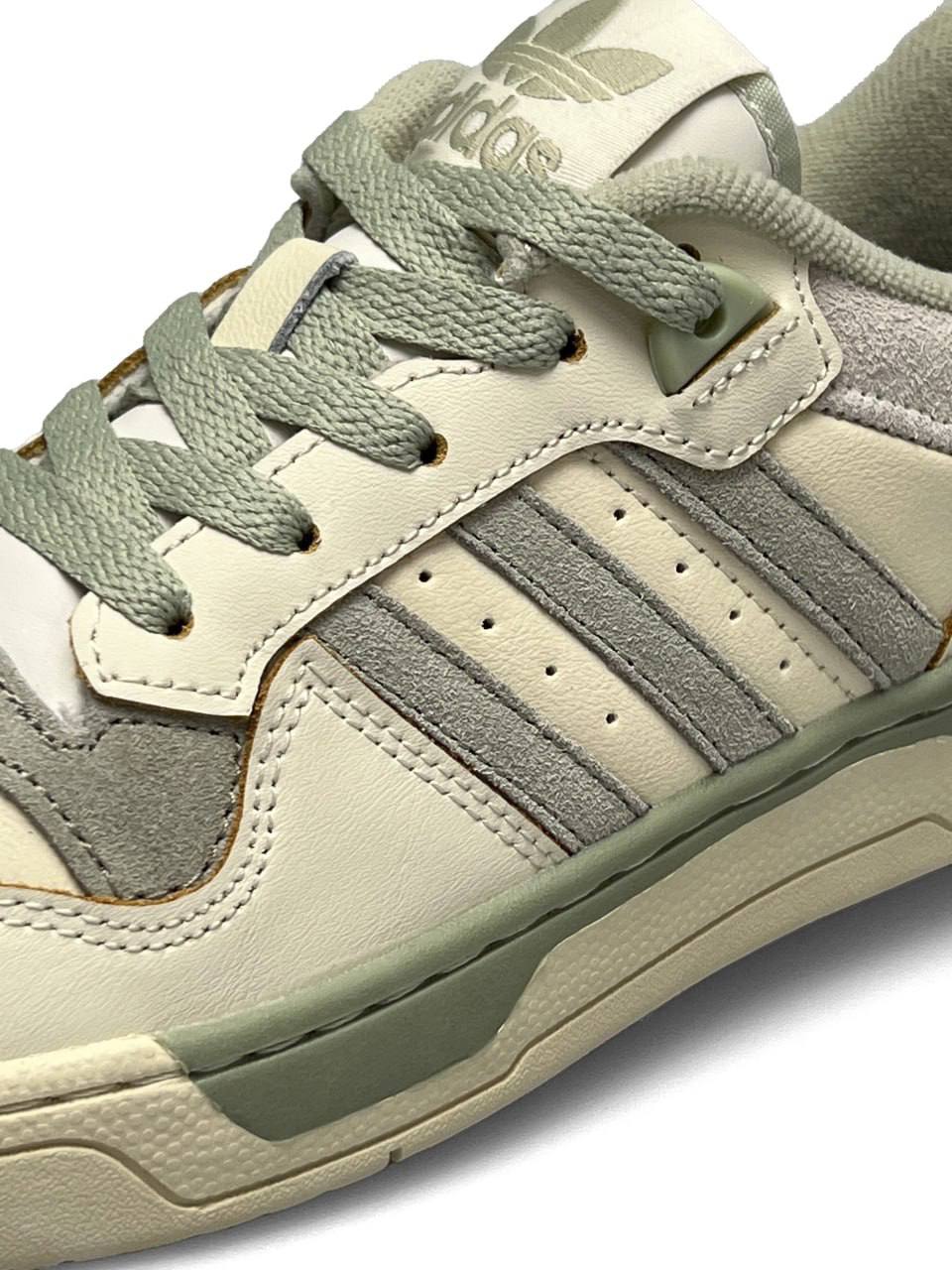 Adidas Rivarly Beige Olive