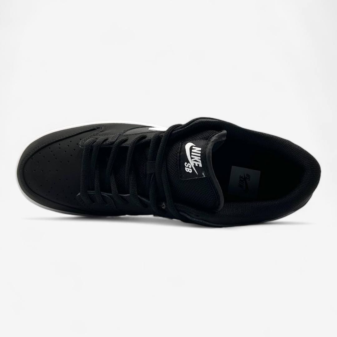 Nike SB Dunk Black Gum