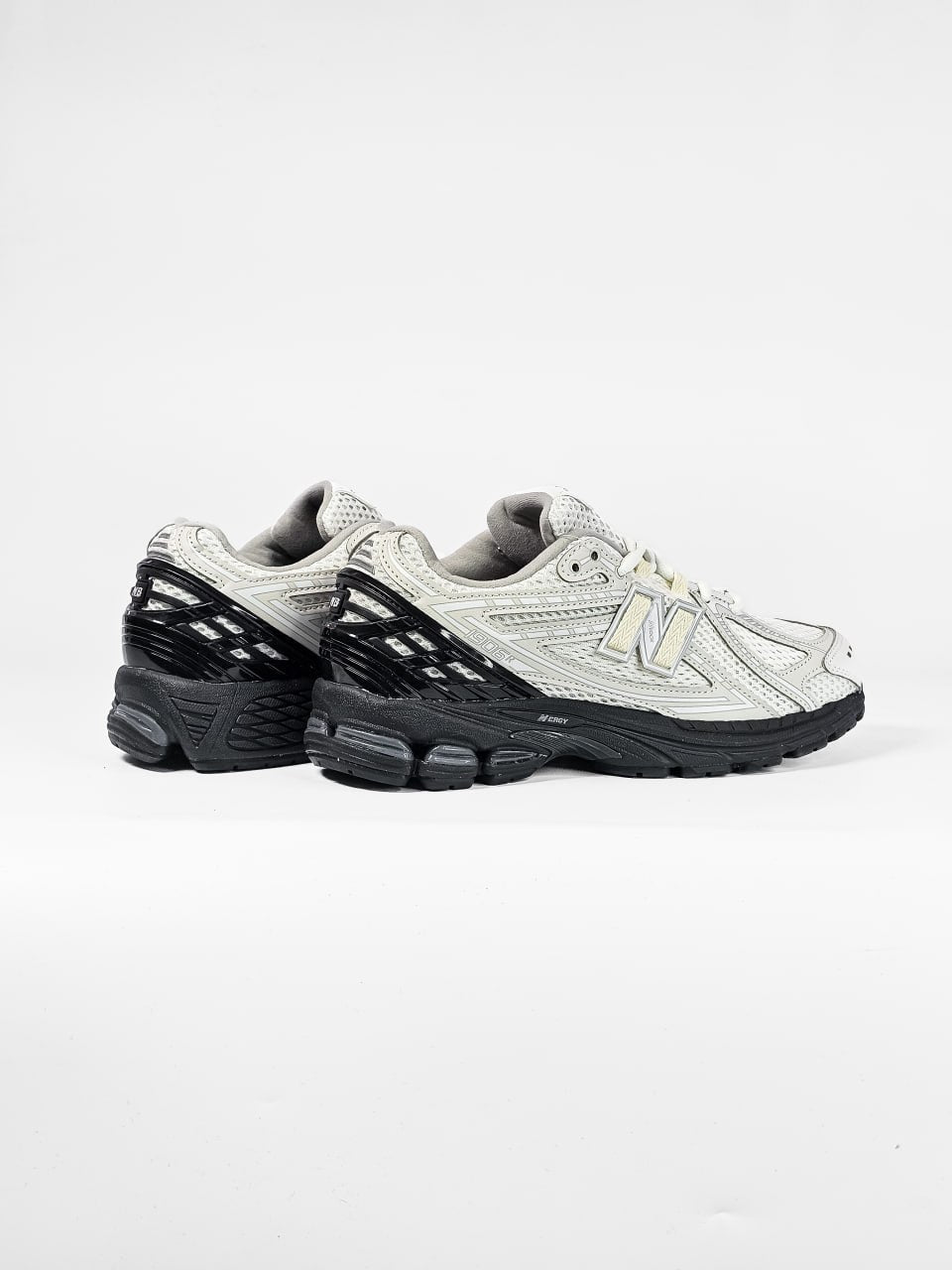 New Balance 1906R Gray Black