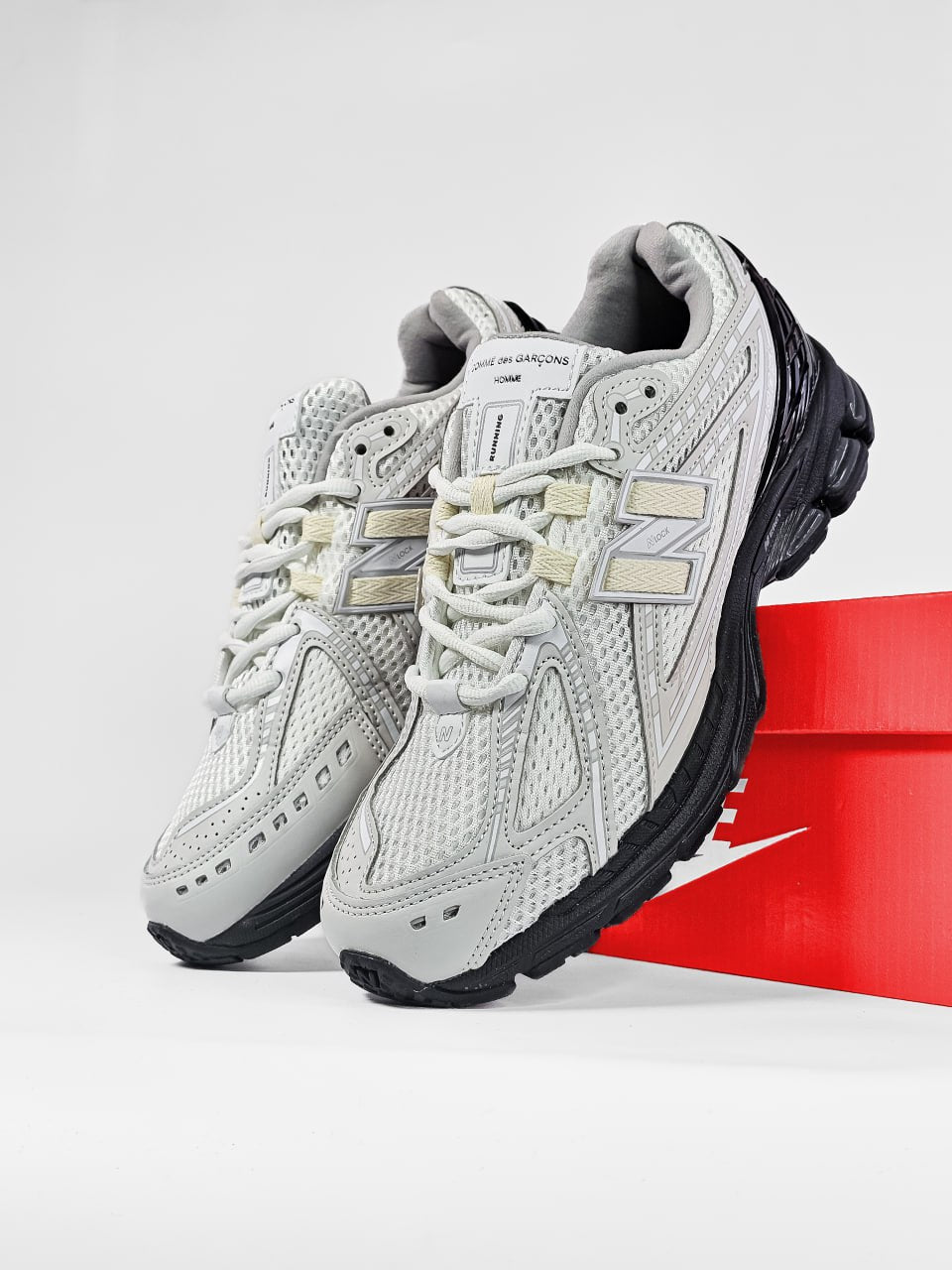 New Balance 1906R Gray Black