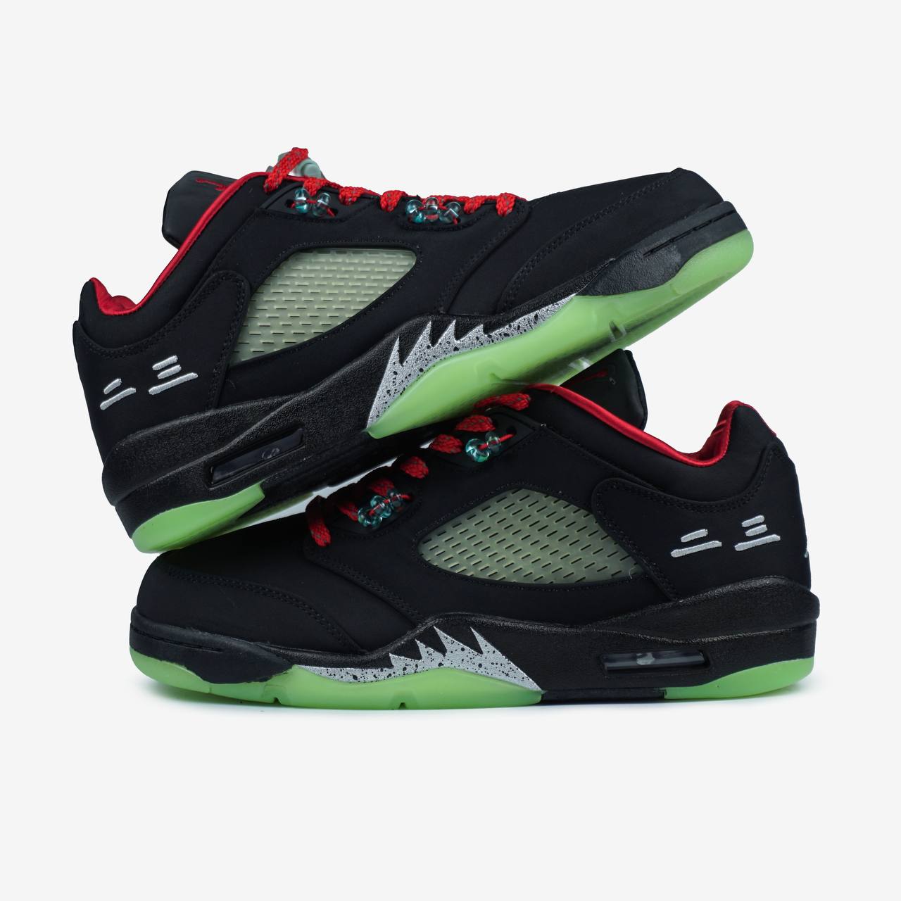 Nike Jordan 5 Retro Low SP x CLOT