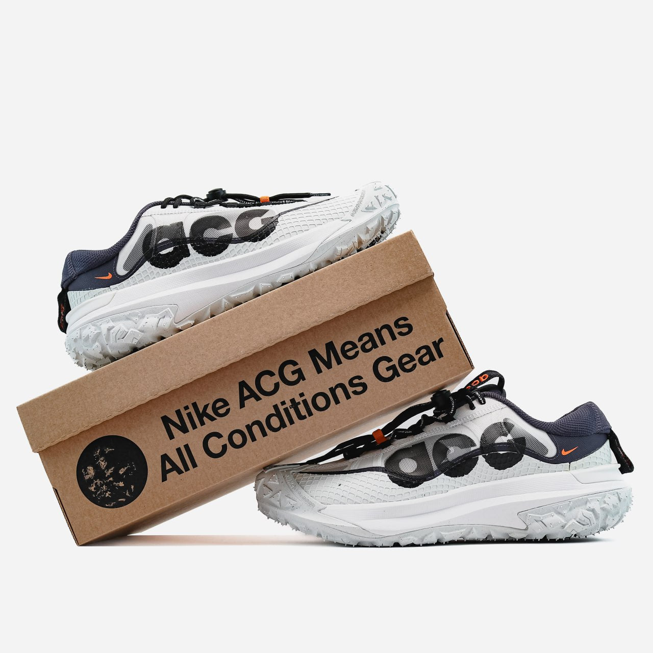 Nike ACG Mountain Fly Low 2 White II