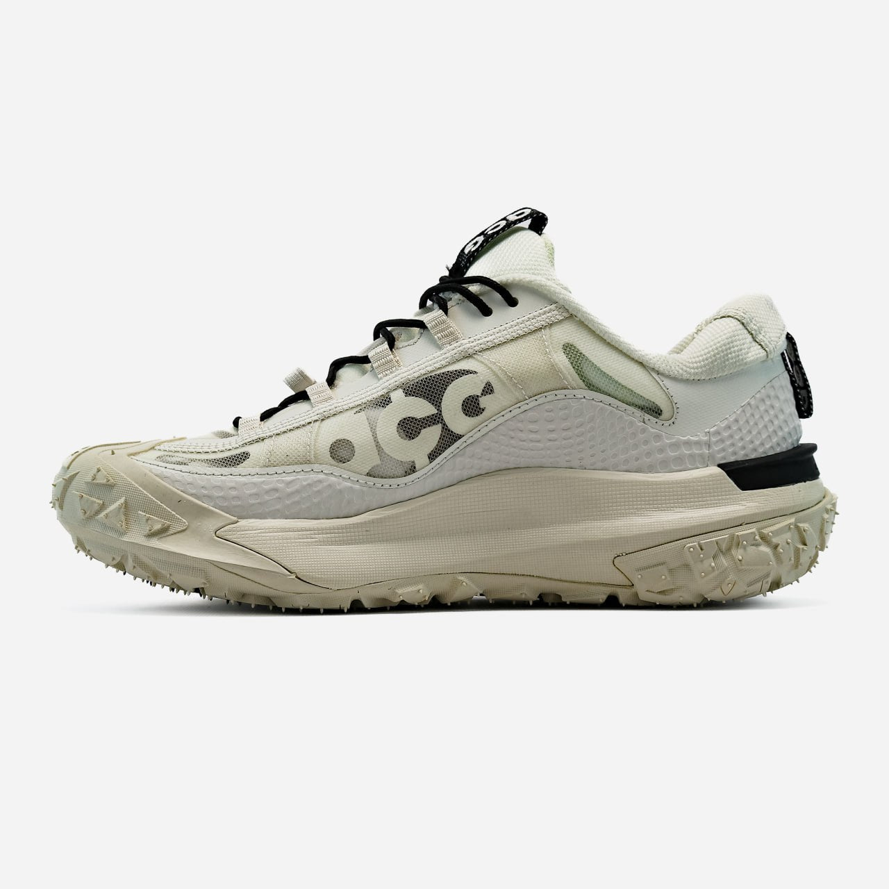 Nike ACG Mountain Fly Low 2 Beige Black