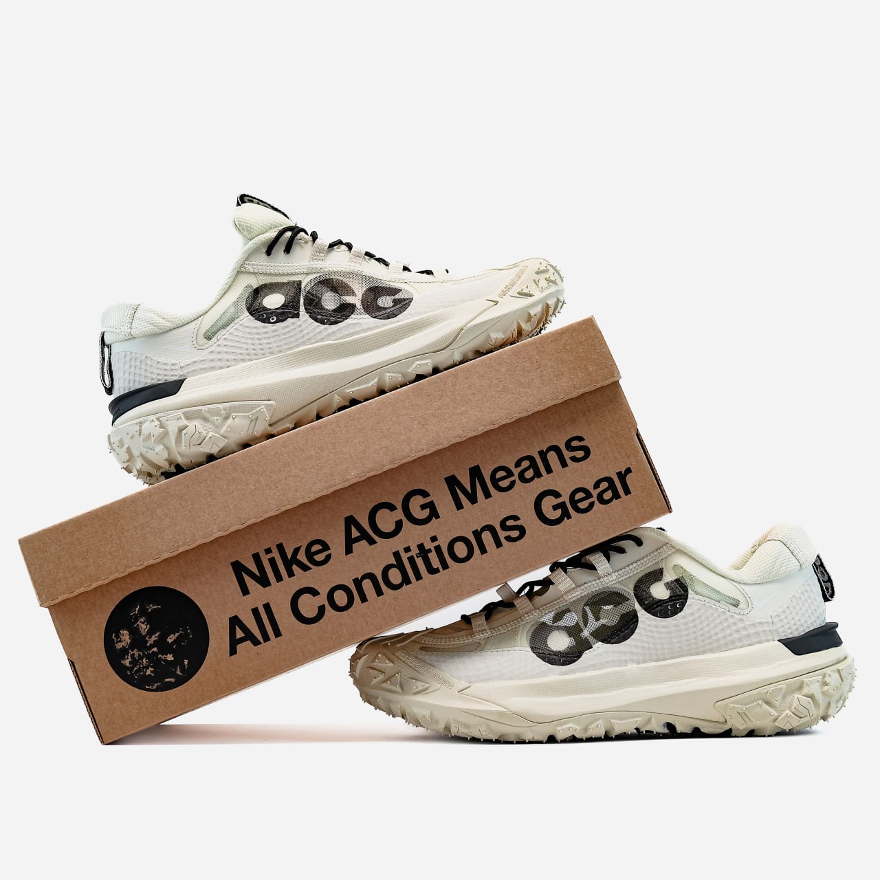 Nike ACG Mountain Fly Low 2 Beige Black