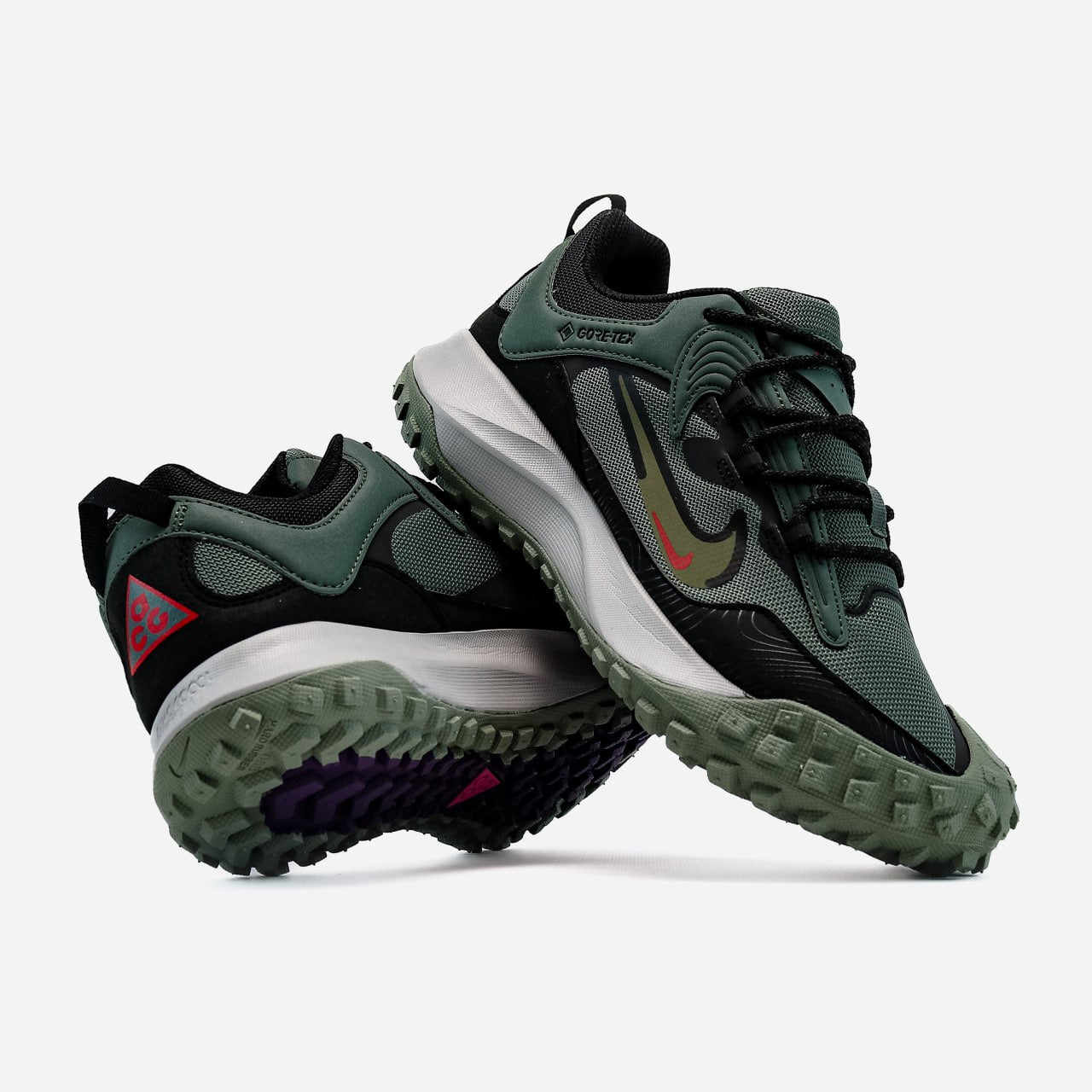 Nike ACG Mountain Fly Green Gore-Tex