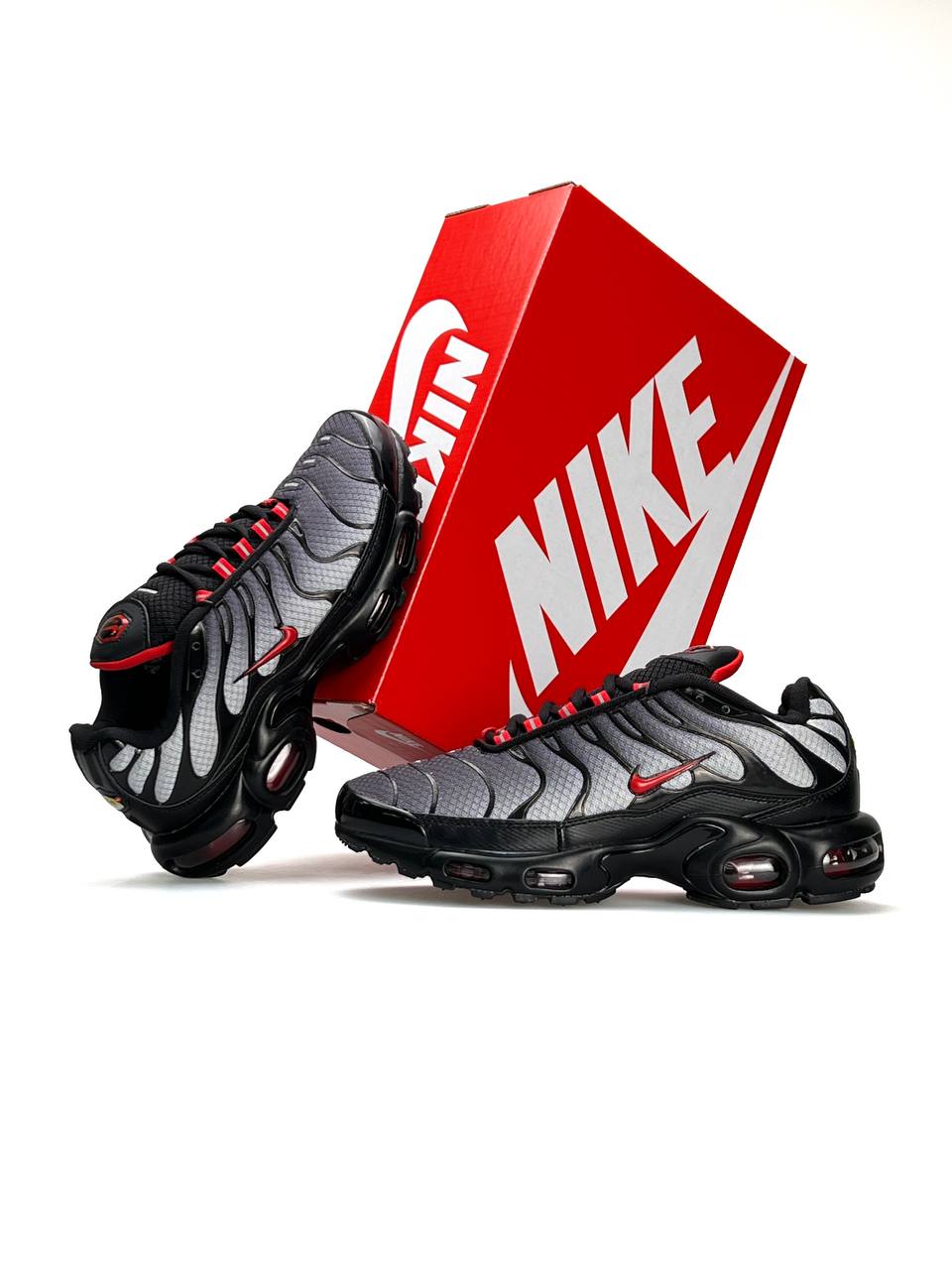 Nike Air Max Tn Plus Silver Red Logo