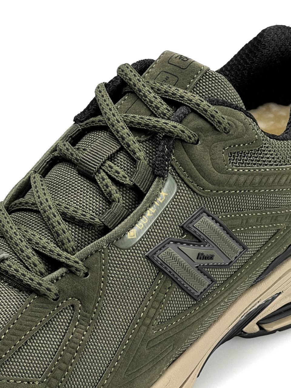 New Balance 1906R Khaki Fur Gore-Tex