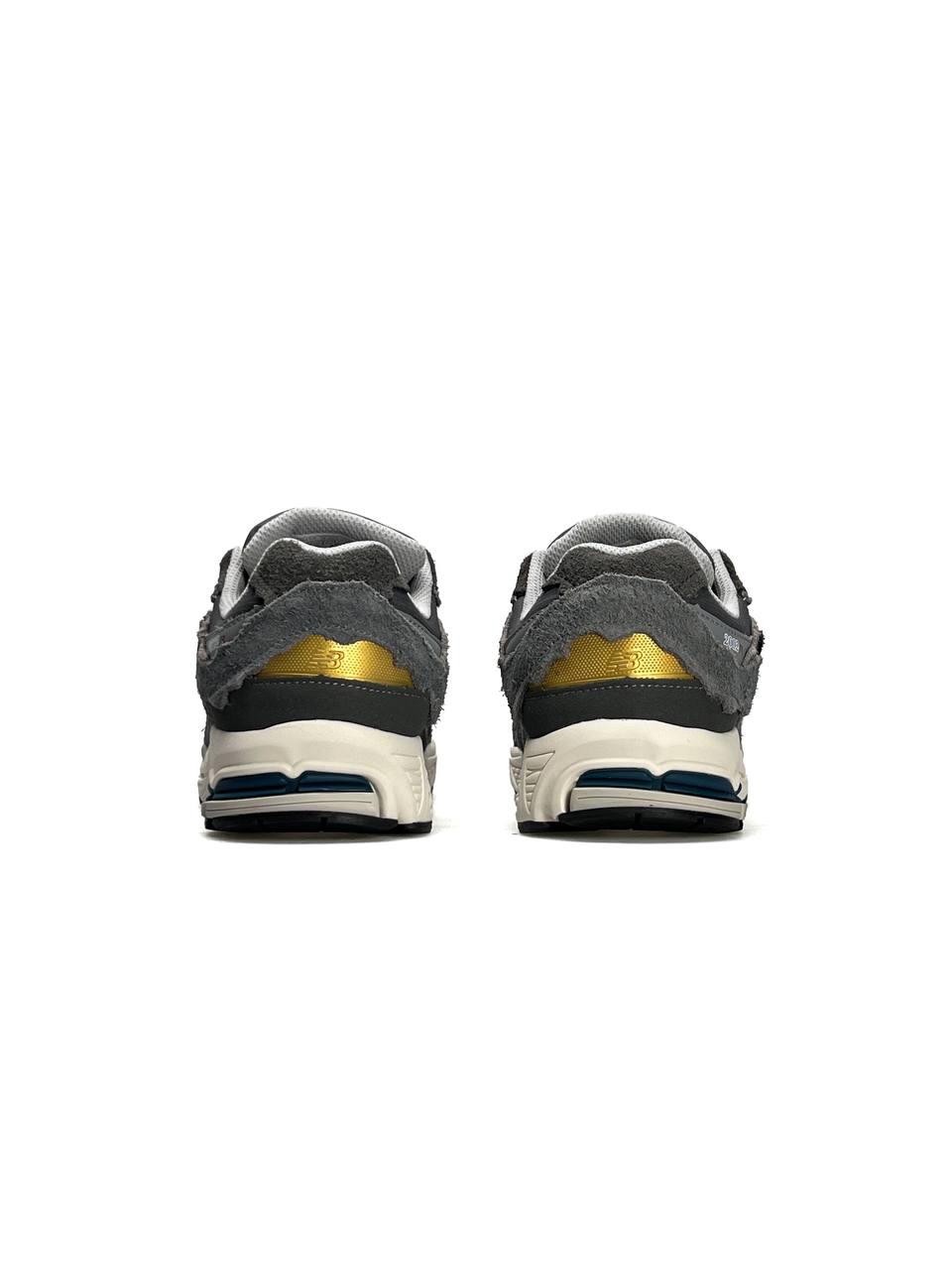 New Balance 2002R Gore-Tex Grey
