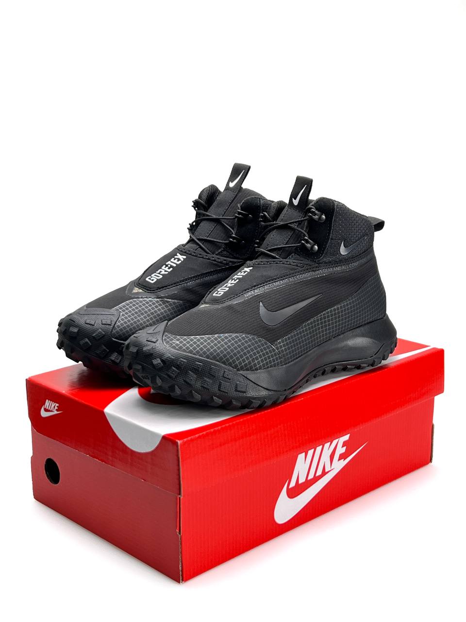 Nike ACG Mountain Fly Black White Fur