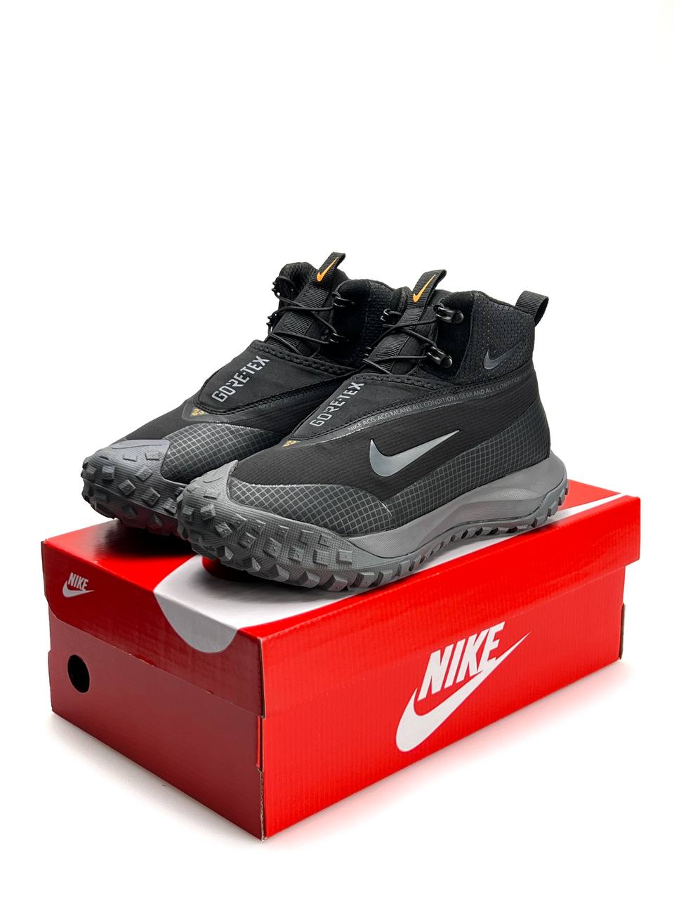 Nike ACG Mountain Fly Black Grey Fur