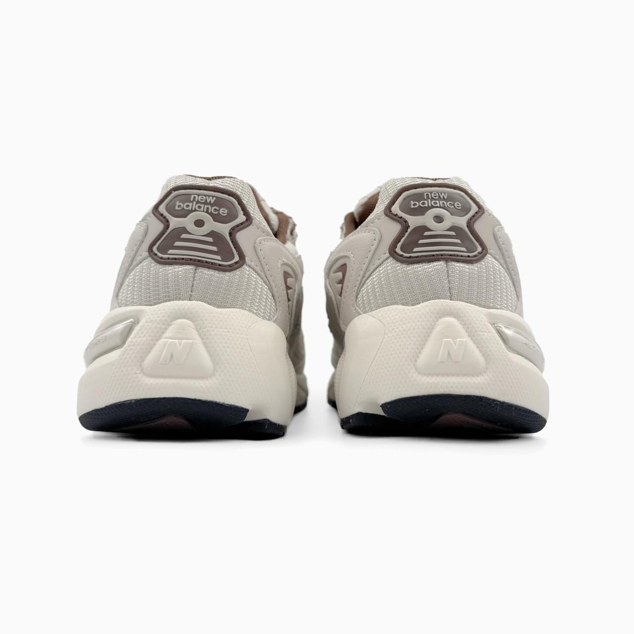 New Balance 725 Series Low Tops Retro Unisex Beige
