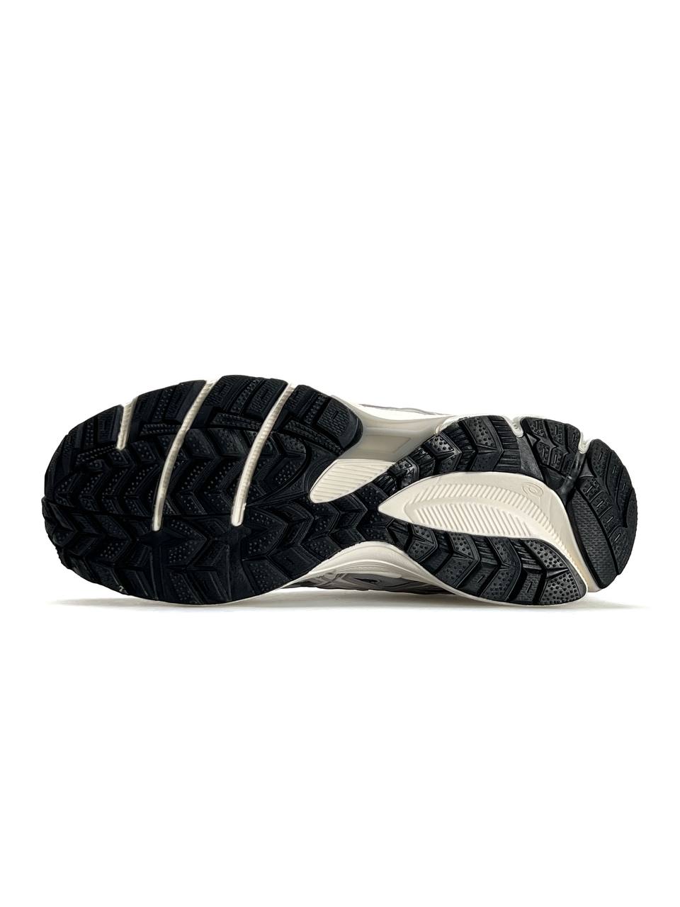 ASICS Gel-Kahana 8 Grey Beige Gore-Tex