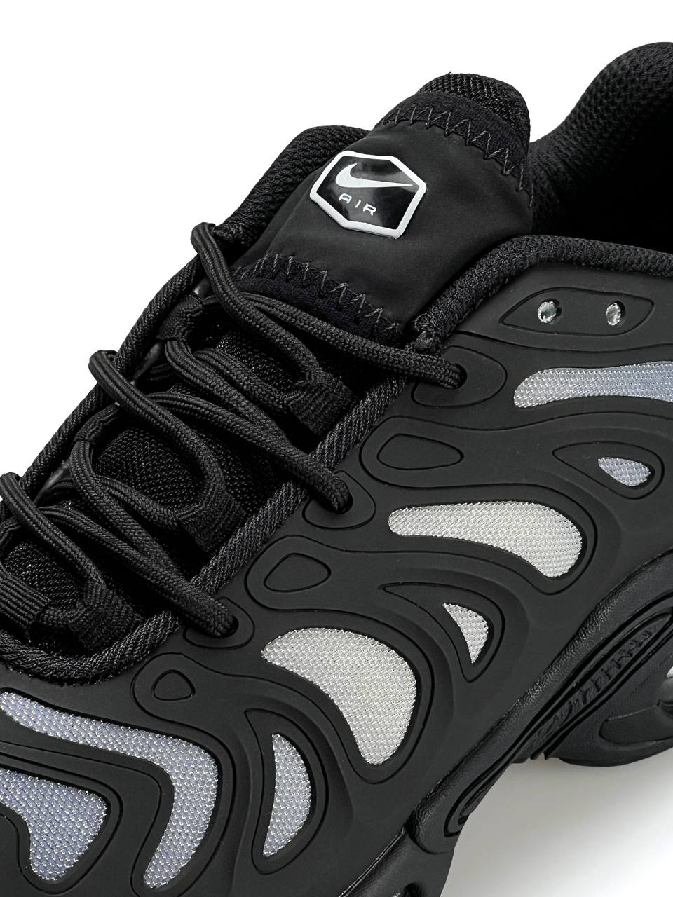 Nike Air Max Plus Drift Black
