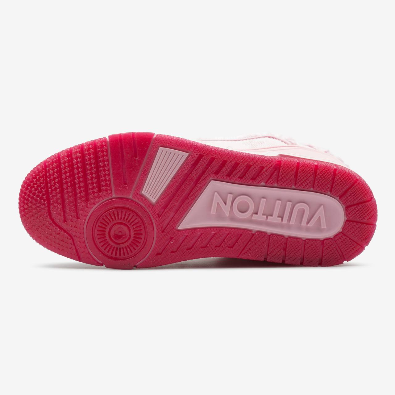Louis Vuitton Trainer Triple Pink