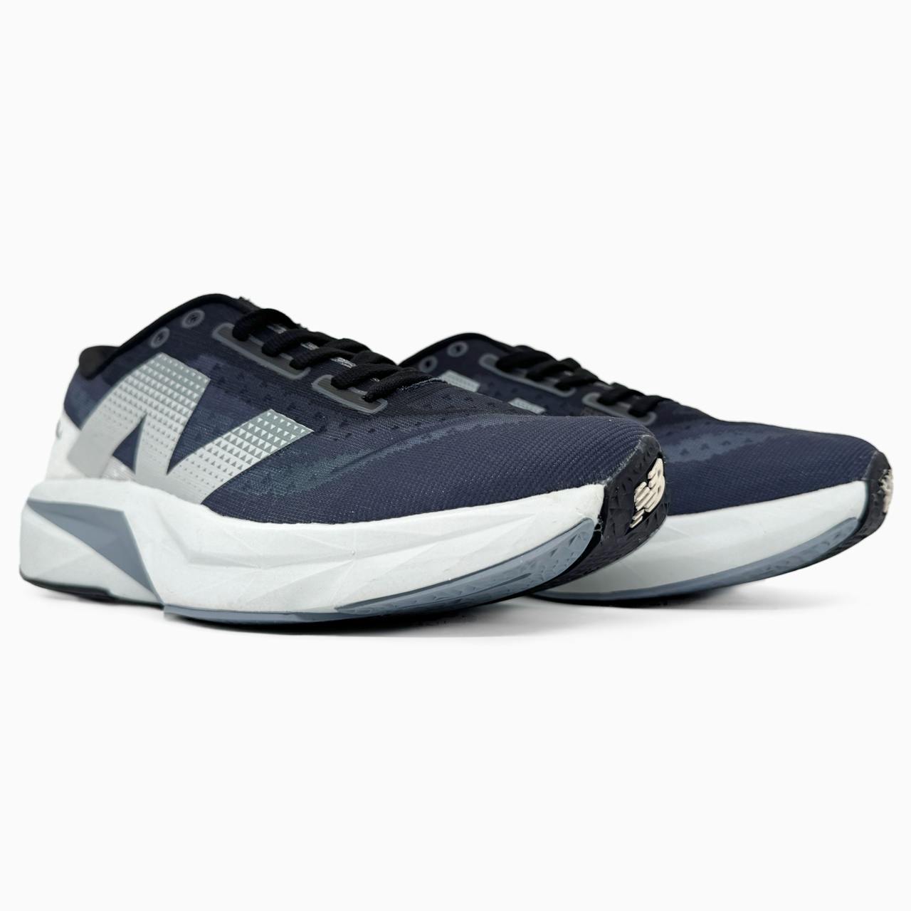 New Balance Fuelcell Rebel V4 Graphite Grey