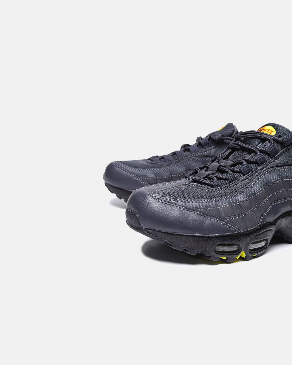 Nike Air Max 95 Anthracite Safety Orange