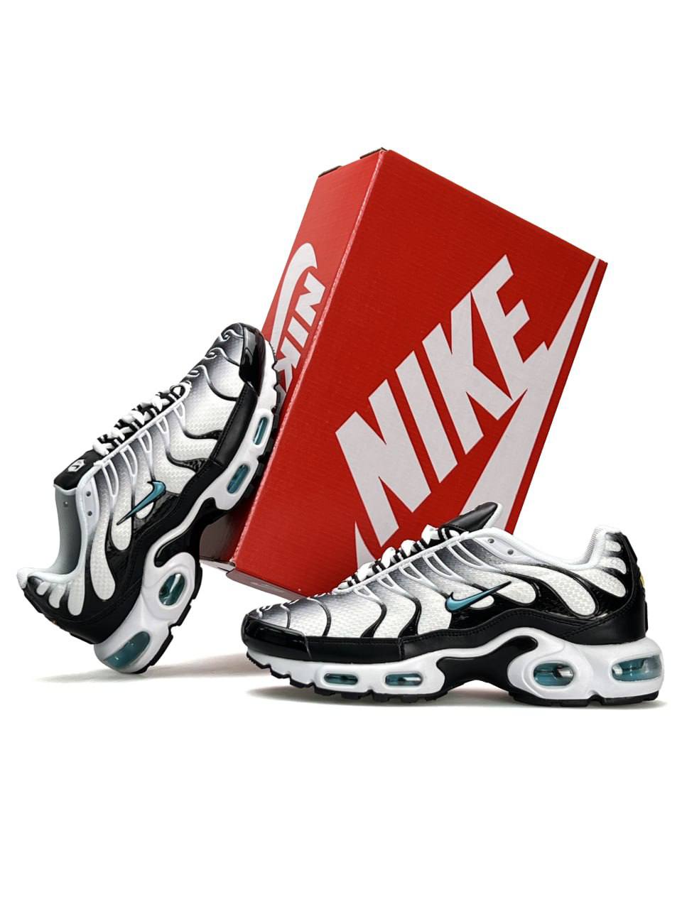 Nike Air Max Plus White Black Mint