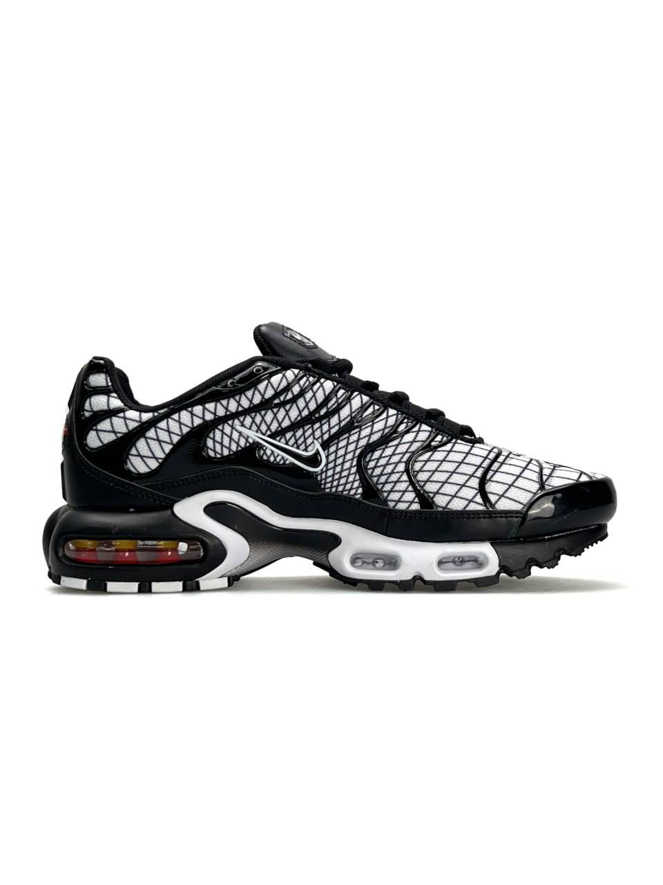 Nike Air Max Plus Black White Line