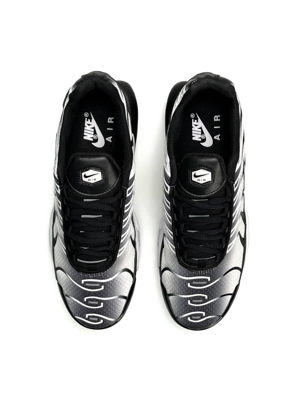 Nike Air Max Plus White Black Gradient