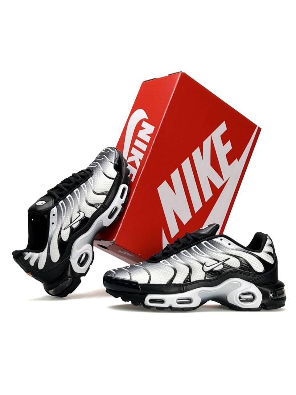 Nike Air Max Plus White Black Gradient