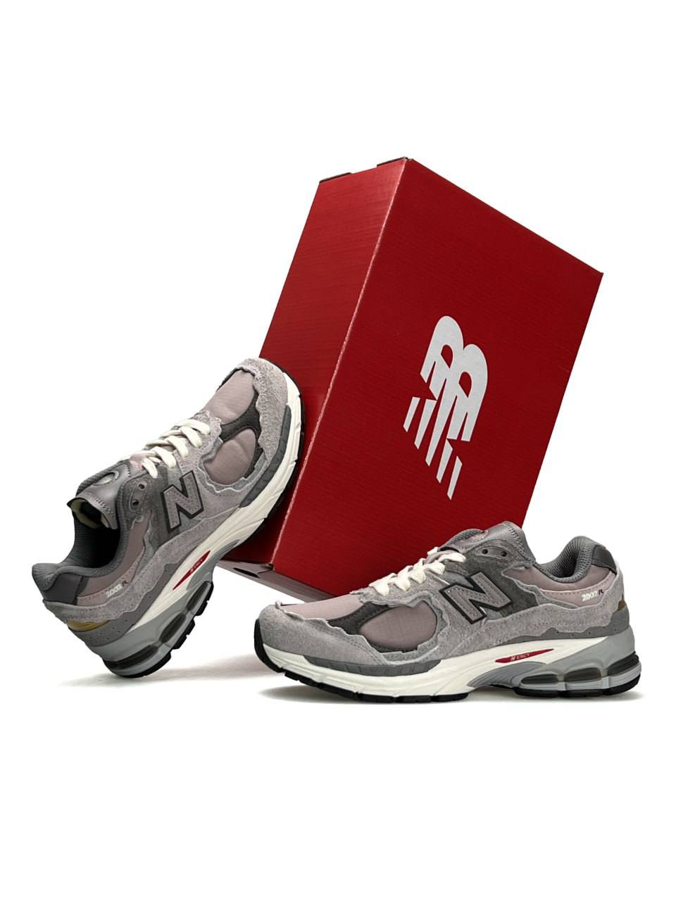 New Balance 2002R Grey Pink