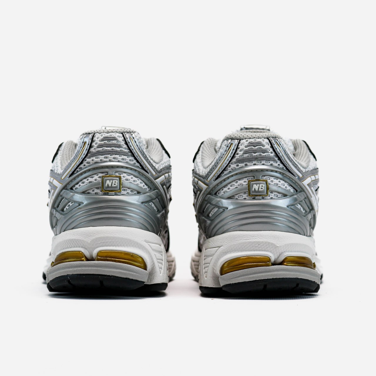 New Balance 1906R White Silver Metallic