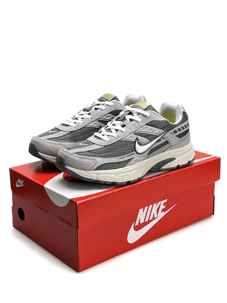 Nike Initiator Grey
