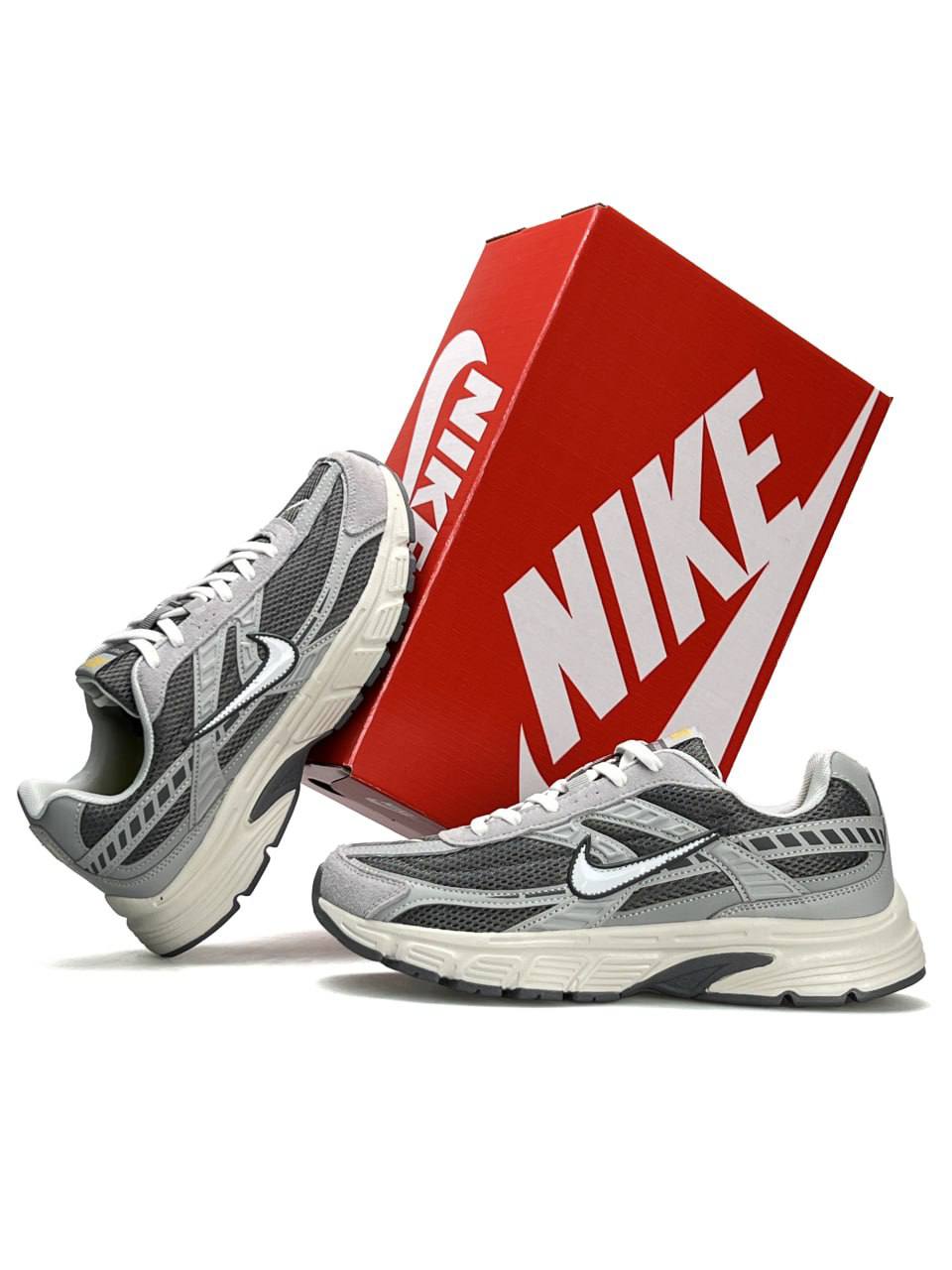 Nike Initiator Grey
