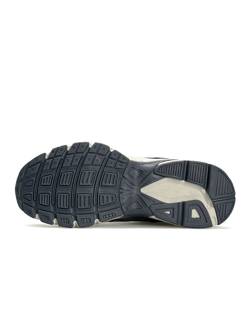 Nike Initiator Grey Silver