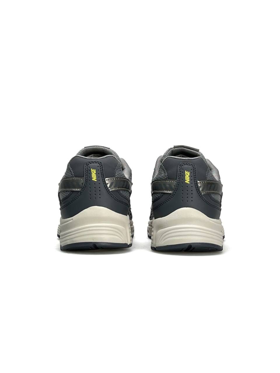 Nike Initiator Grey Silver