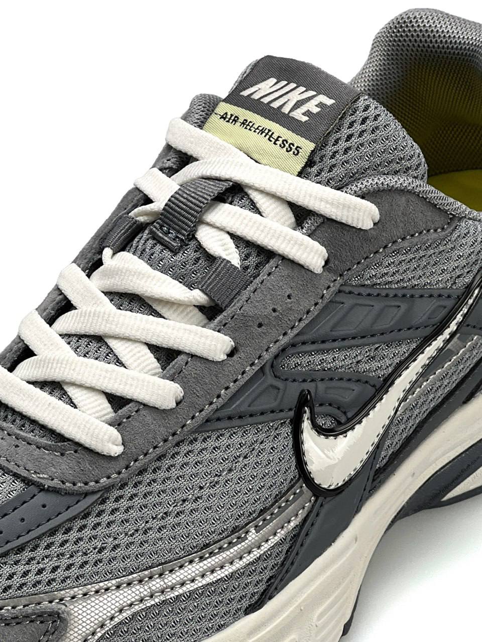 Nike Initiator Grey Silver