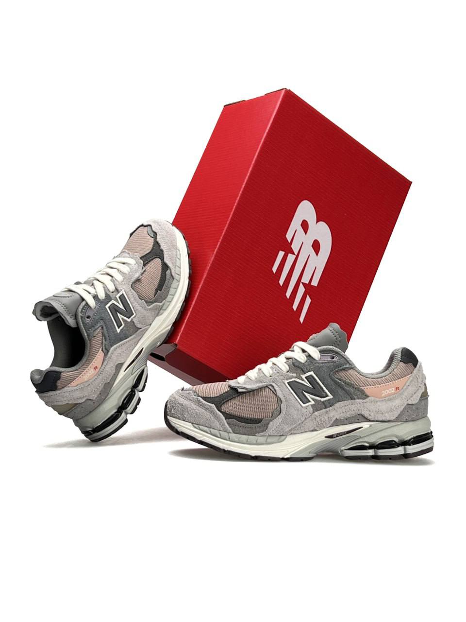 New Balance 2002R New Grey Pink