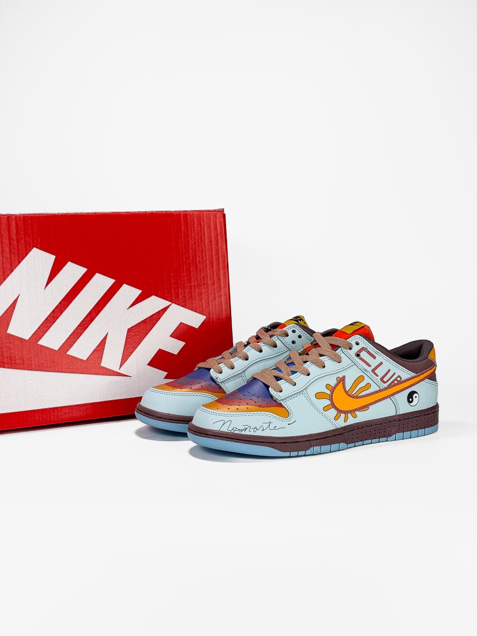 Nike SB Dunk Sun Club