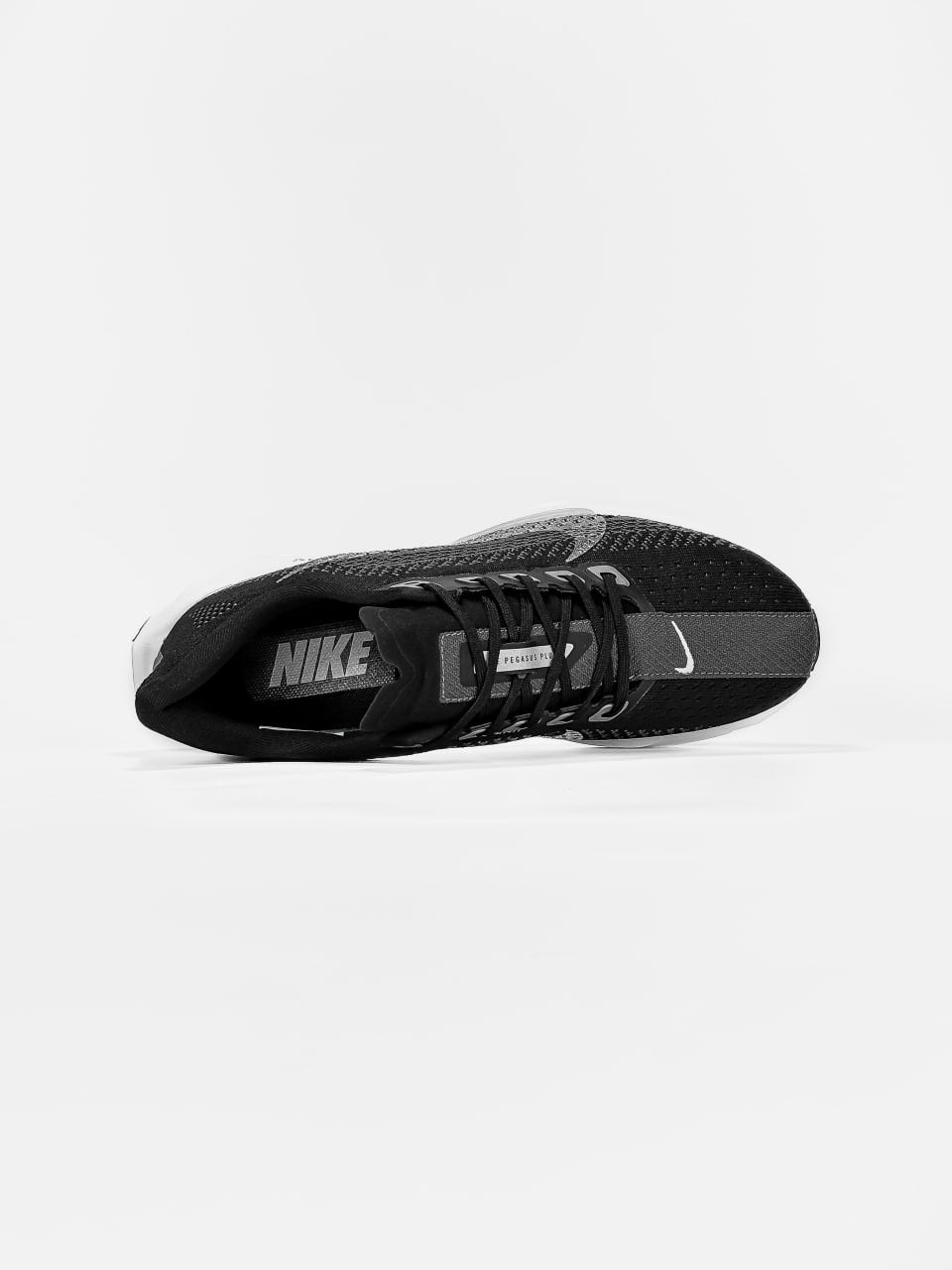 Nike Air Pegasus Road Running Black White