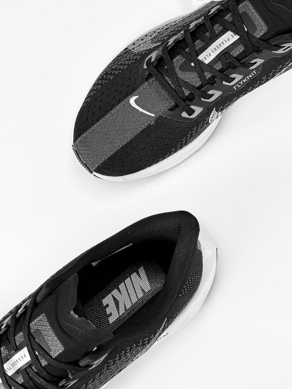 Nike Air Pegasus Road Running Black White