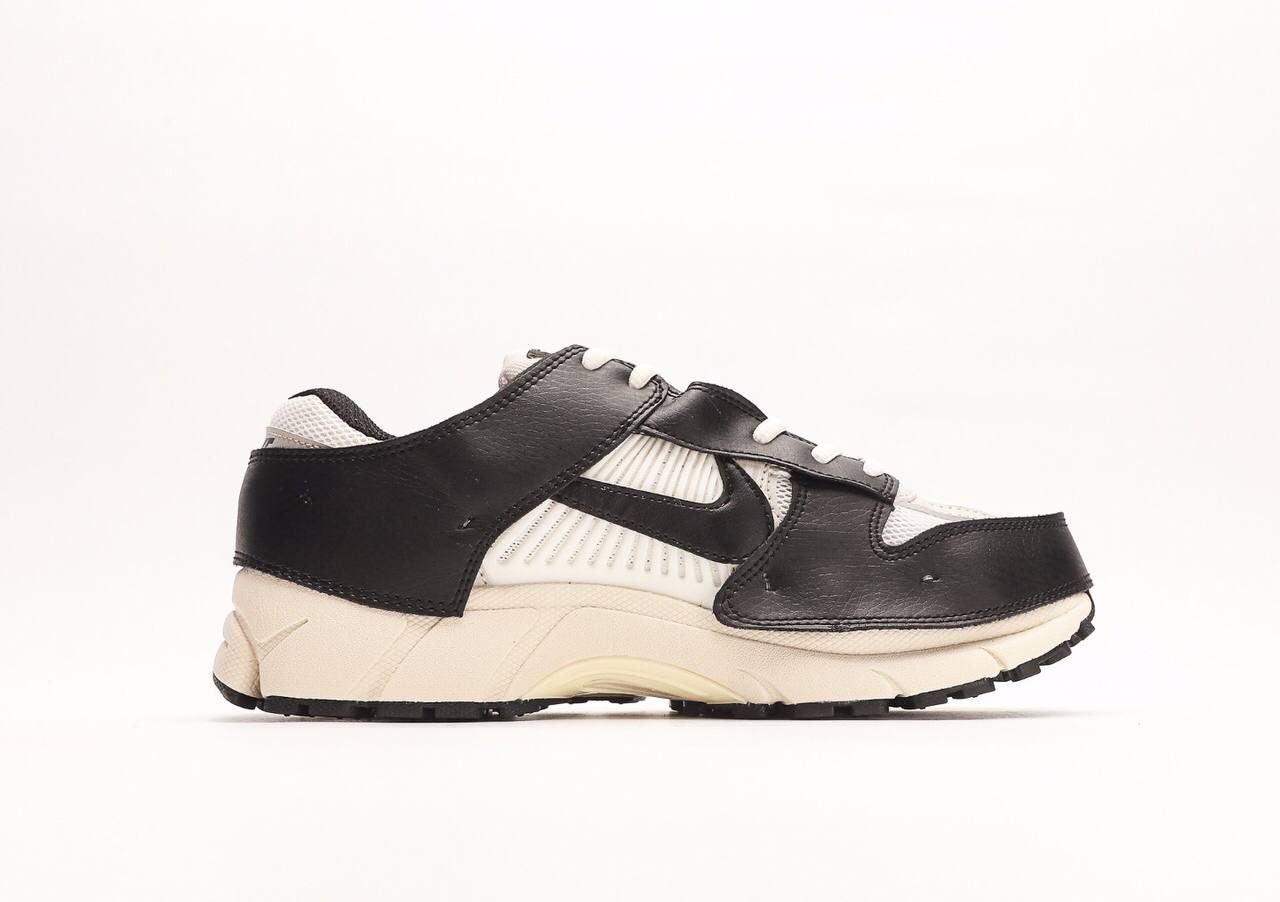 Nike Vomero 5 Timeless