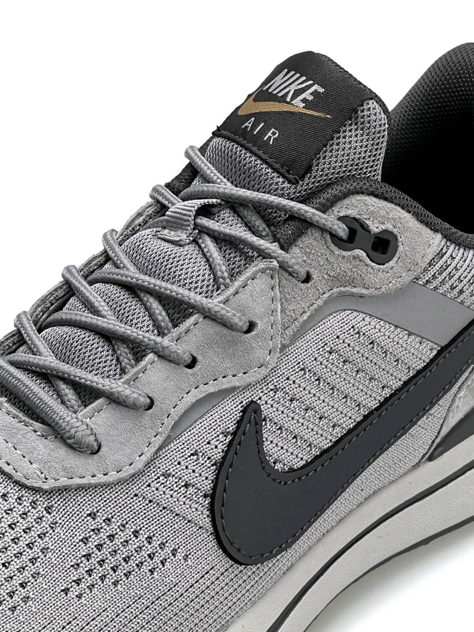 Nike Air Zoom Street Grey