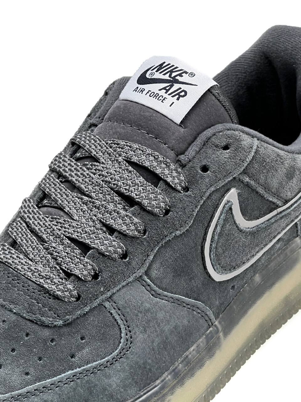 Nike Air Force 1 '07 LV8 Grey