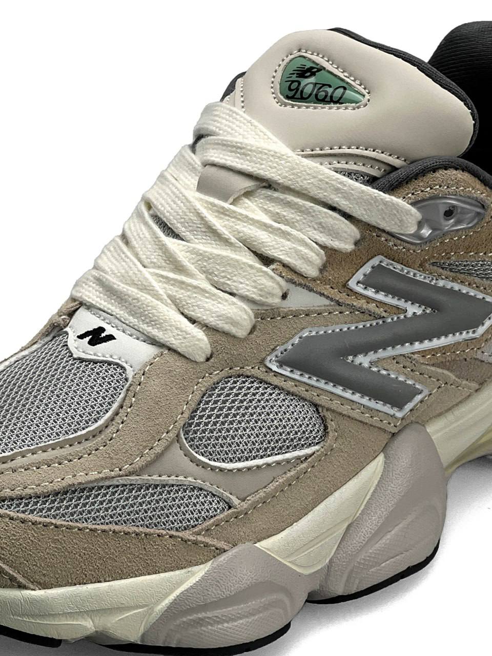 New Balance 9060 Beige II