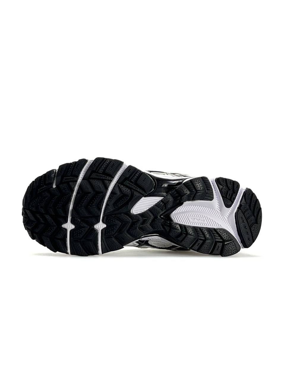 Asics Gel-Kahana 8 White Black