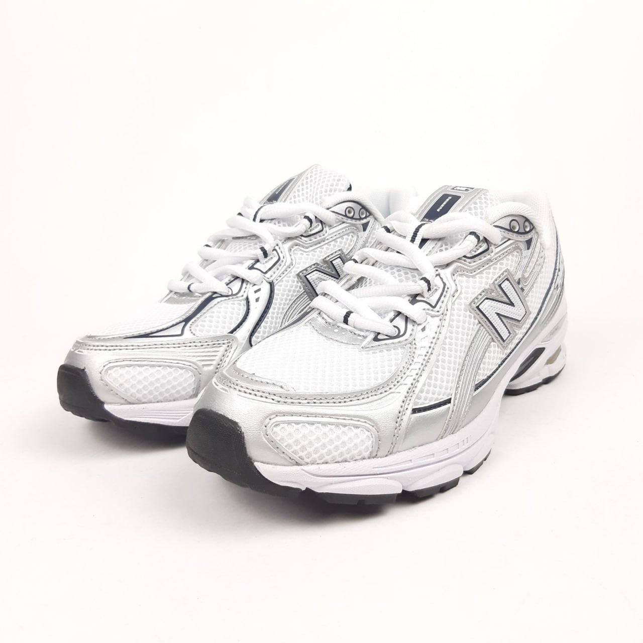 New Balance 740 White Silver