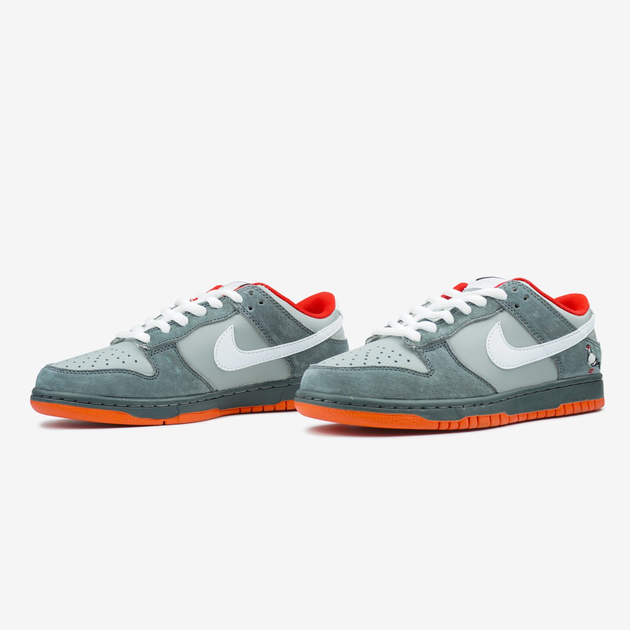 Nike SB Dunk Low Staple NYC Pigeon