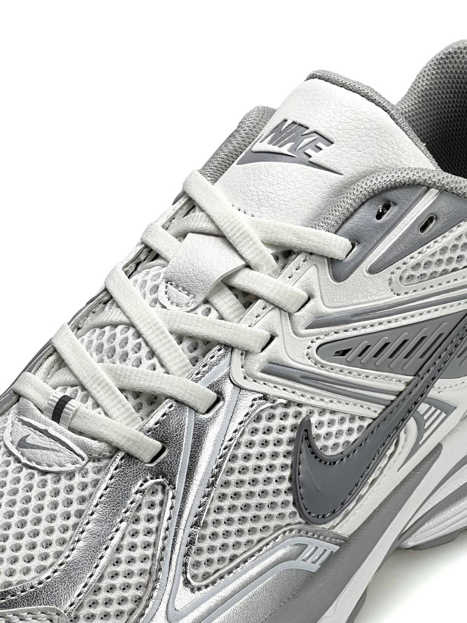 Nike Air Zoom Fire White Silver Grey